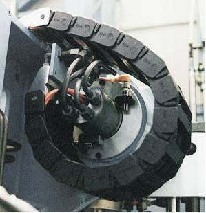 Energy Chain® cable carrier in a rotary application