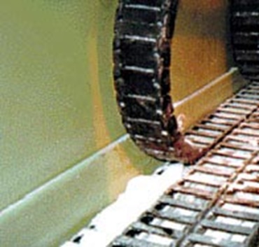 Zipper cable carriers side by side