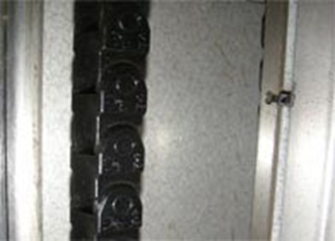 cable carrier on automatic gate